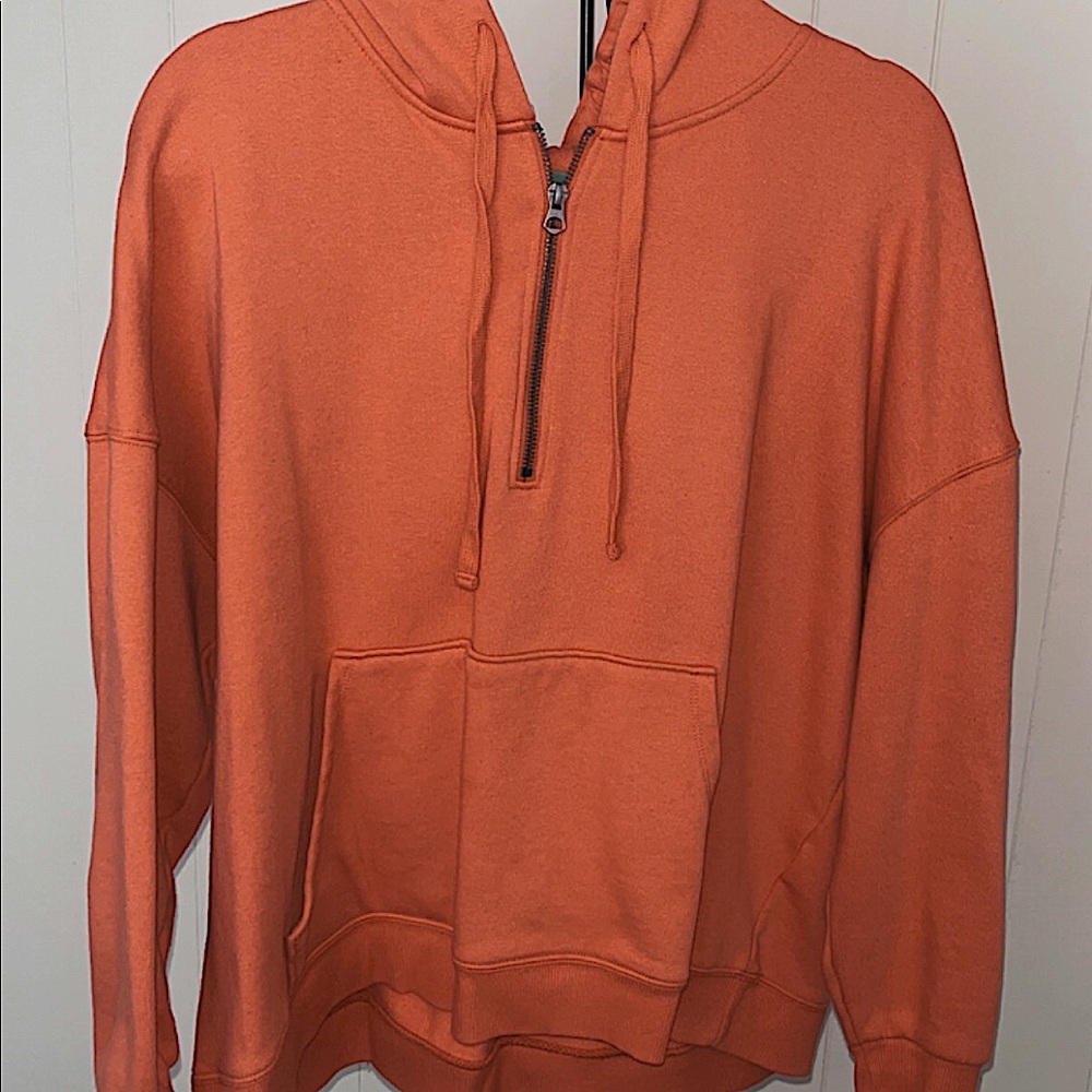 Cropped hoodie